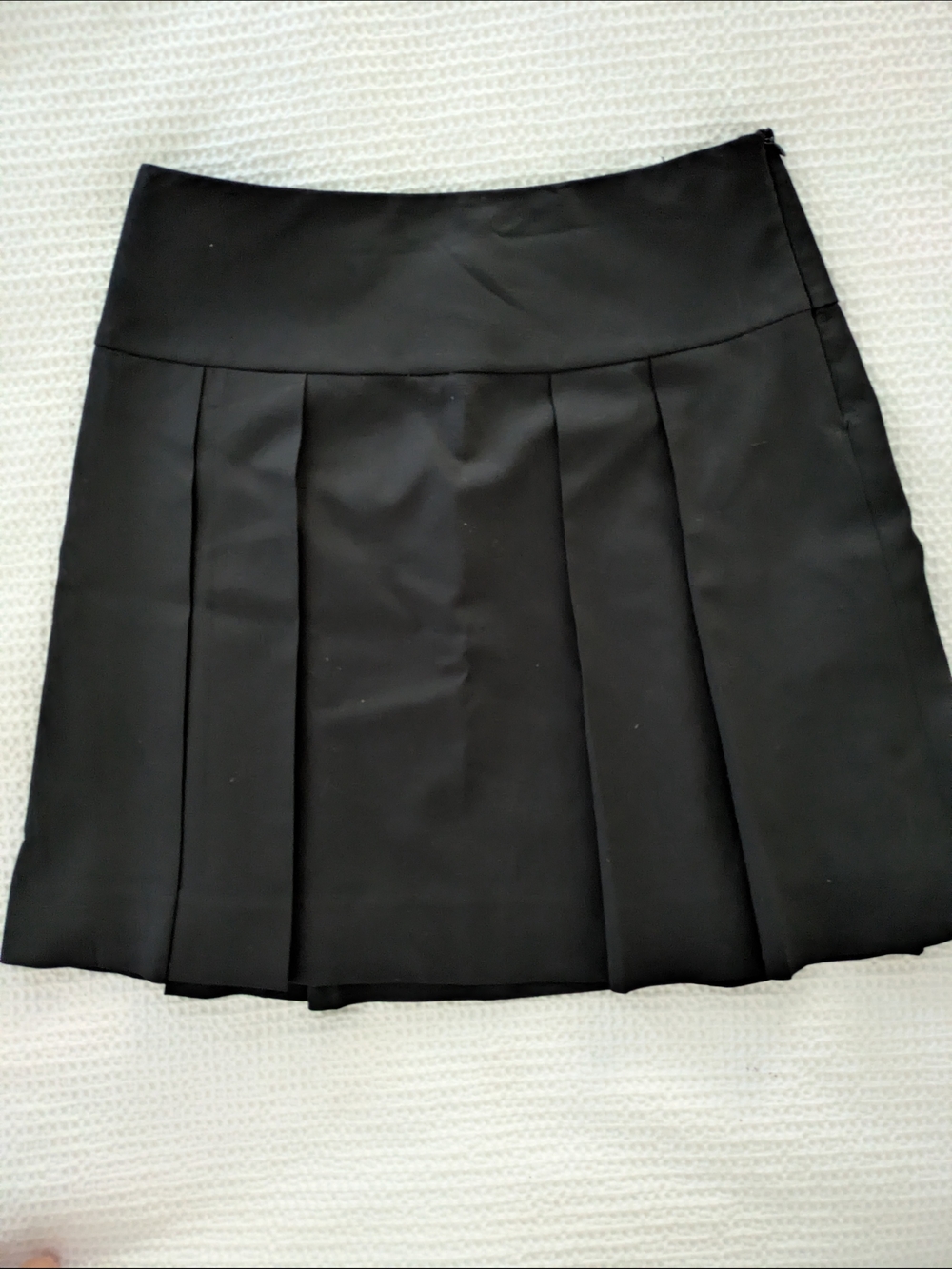 Banana Republic Vintage Black Pleated Mini Skirt Modest Women's 4